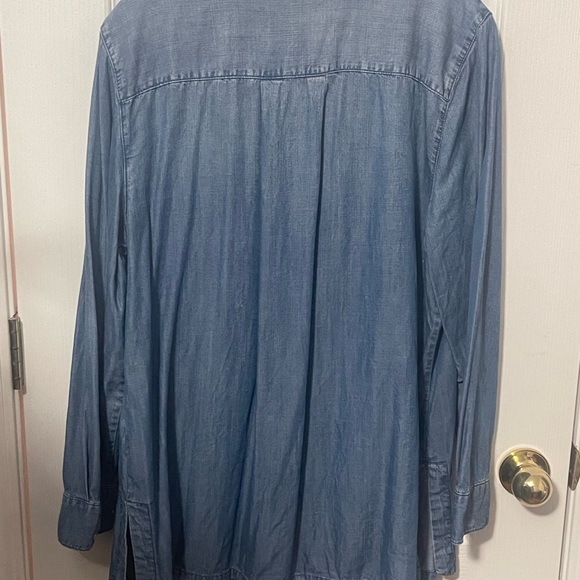 Chico’s Chambray Denim Tunic - Picture 2 of 4